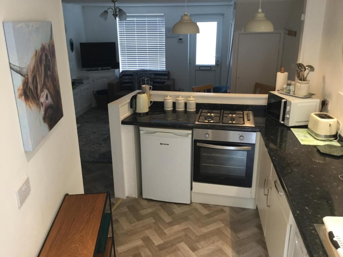 Open plan townhouse Appartement Caernarfon Buitenkant foto